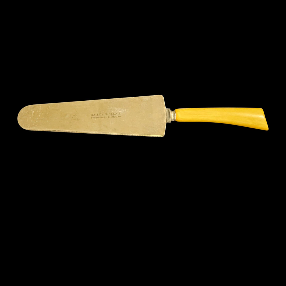 Vintage Haist's Sinclair Sebewaing Michigan Cake Pie Server Yellow Handle